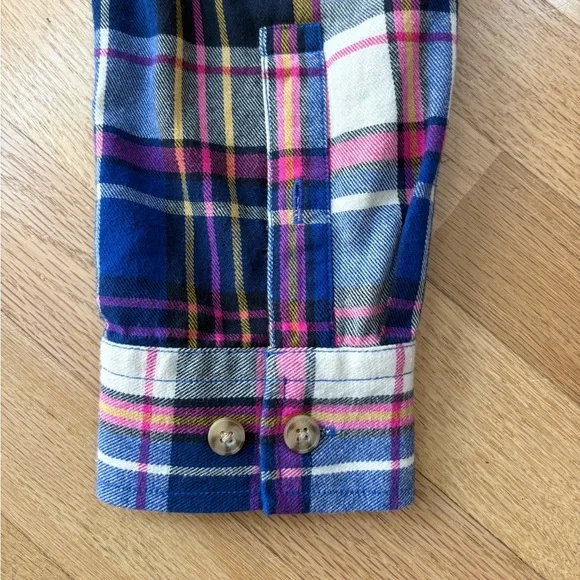 Duluth Trading Co Button Up Plaid Flannel Shirt Size Large Excellent Condition - Picture 7 of 9